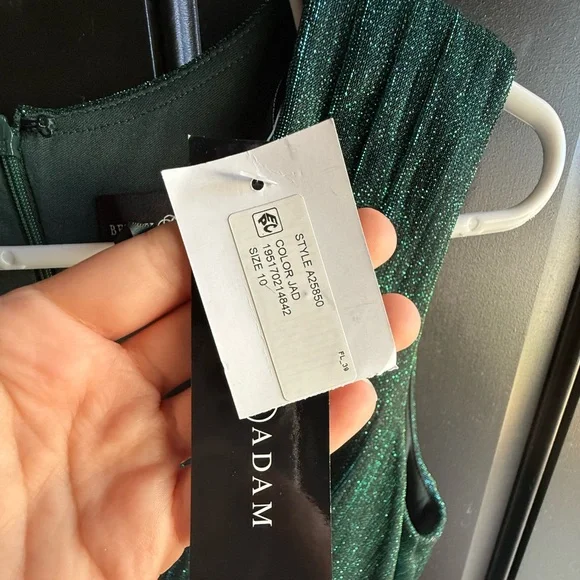 NWT Betsy and Adam long crinkle V-neck dress in color Jade Size 10 - Picture 7 of 16